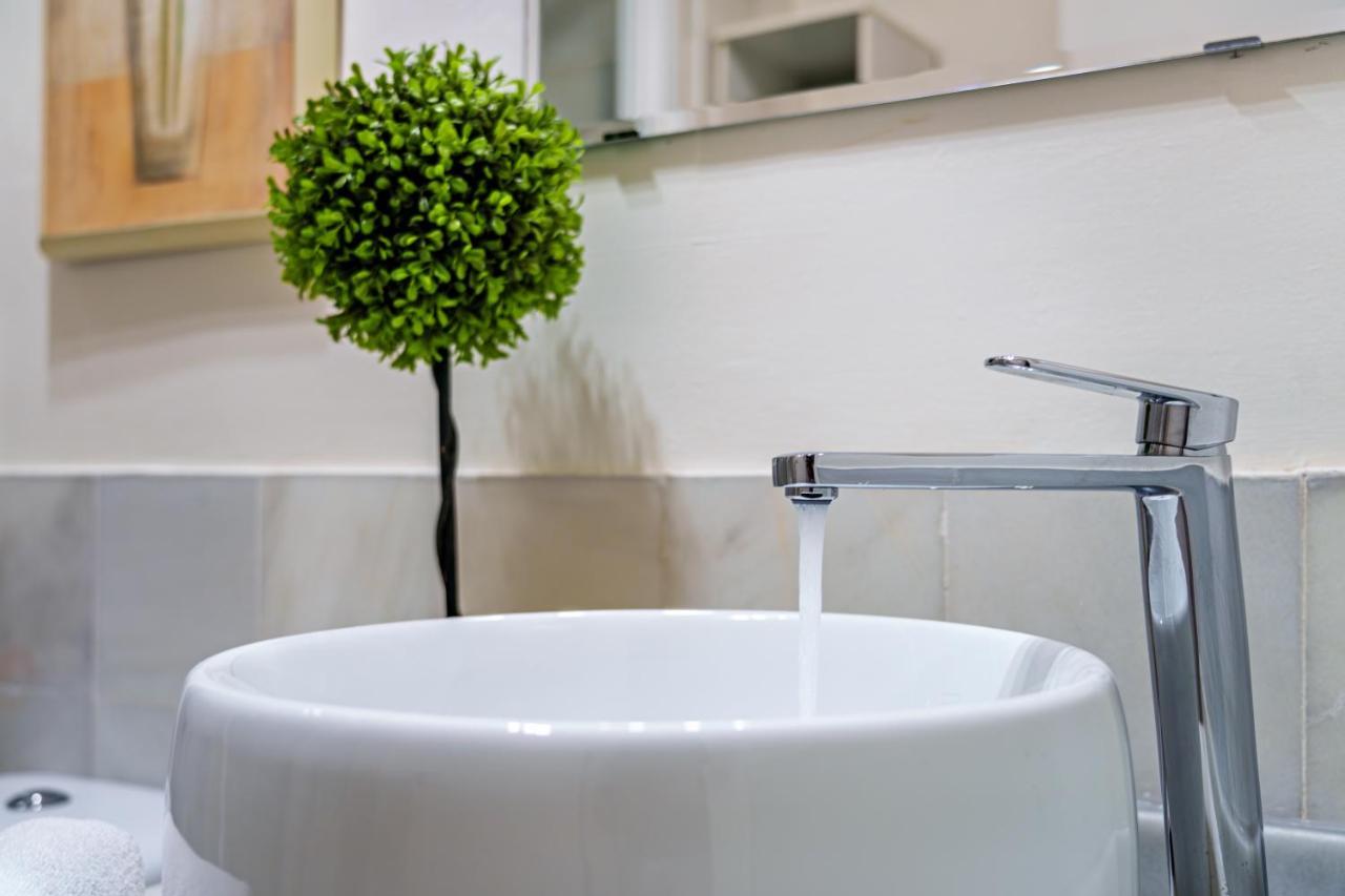 Enjoy Malaga - City Center Apartment Bagian luar foto