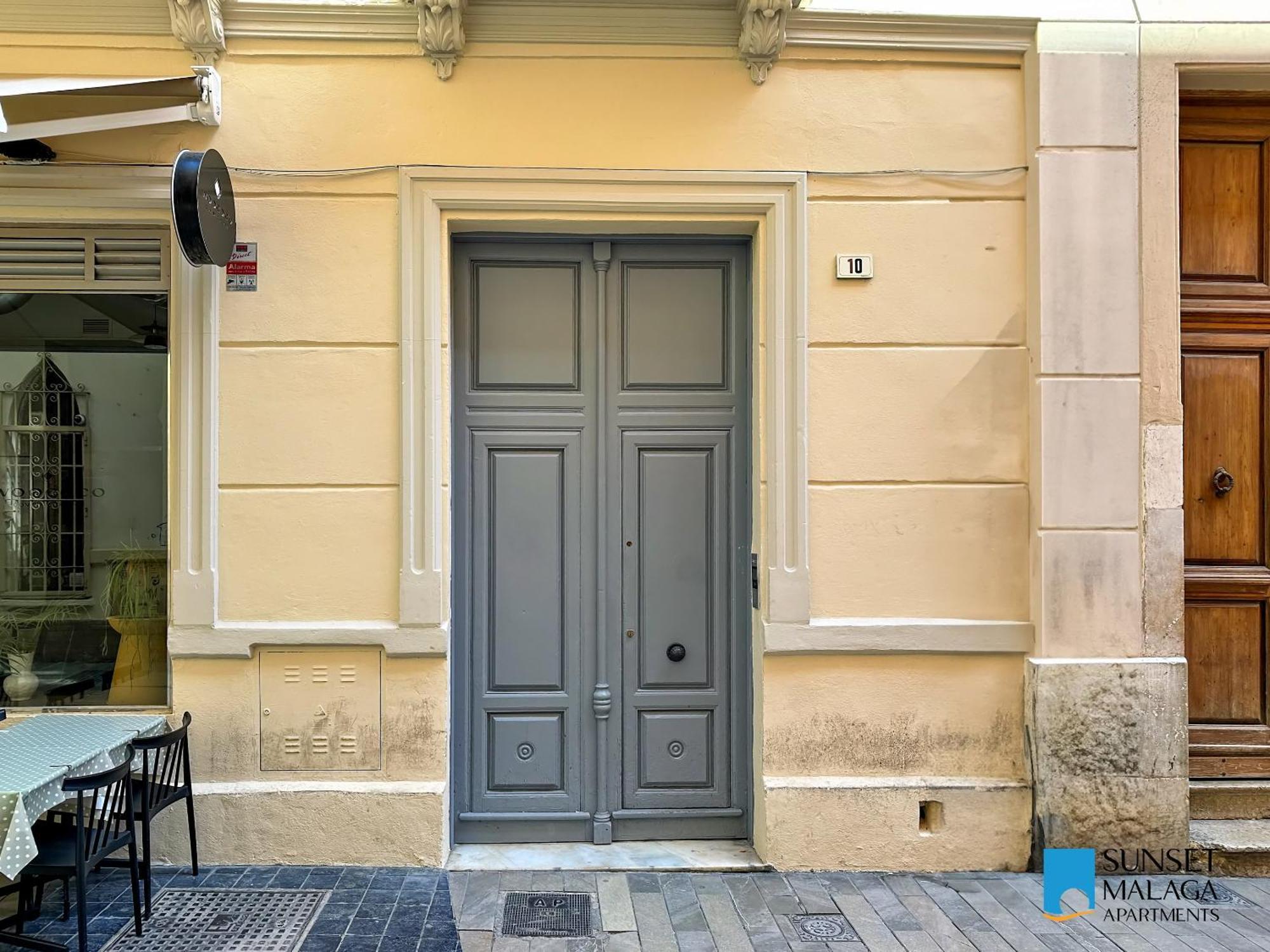 Enjoy Malaga - City Center Apartment Bagian luar foto